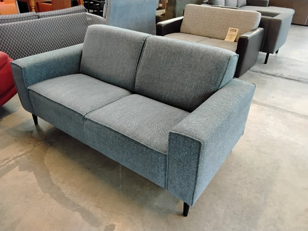 Mooie bank 180cm, stof. Voor 150=. Second Life Wolvega!, Huis en Inrichting, Banken | Bankstellen, Ophalen, 150 tot 200 cm, Tweepersoons
