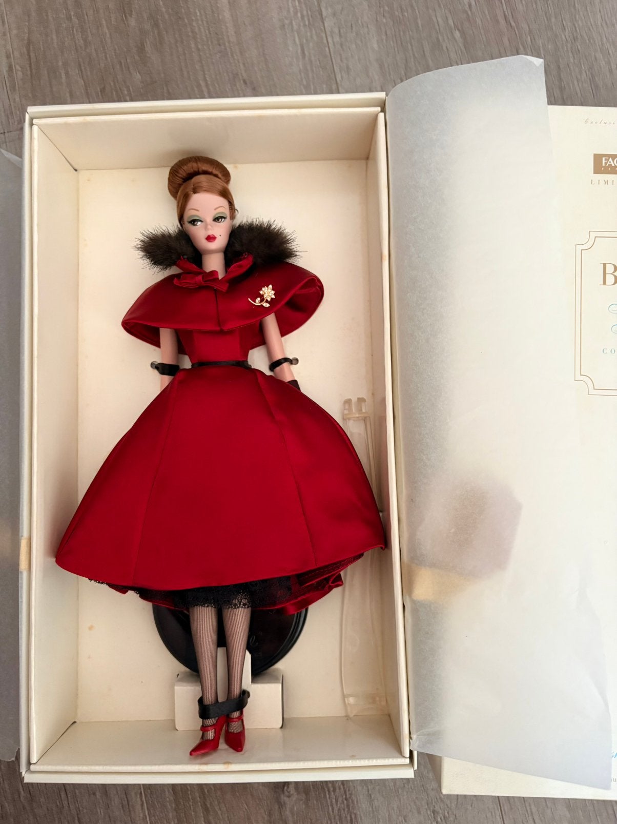Ravishing rouge silkstone barbie mib, Ophalen of Verzenden, Zo goed als nieuw, Pop
