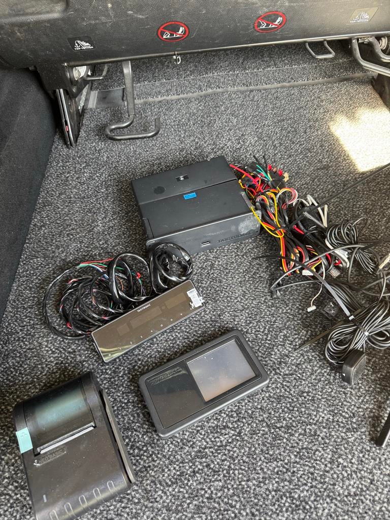 BCT Taxitronic Taximeter Printer met Kabels, Auto diversen, Auto-accessoires, Ophalen of Verzenden, Zo goed als nieuw