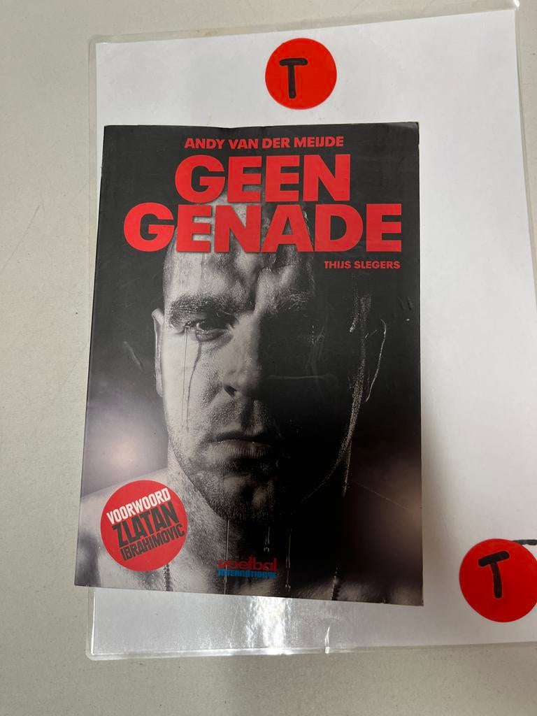 Geen Genade - Andy van der Meijde (met Zlatan voorwoord), Ophalen of Verzenden, Zo goed als nieuw