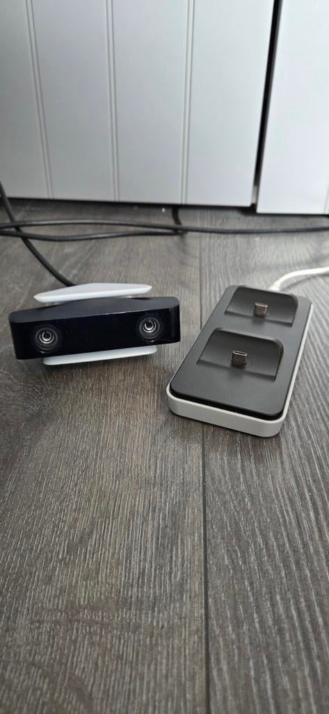 PS5 Camera (origineel) + Oplaad Dock (niet-origineel), Spelcomputers en Games, Ophalen