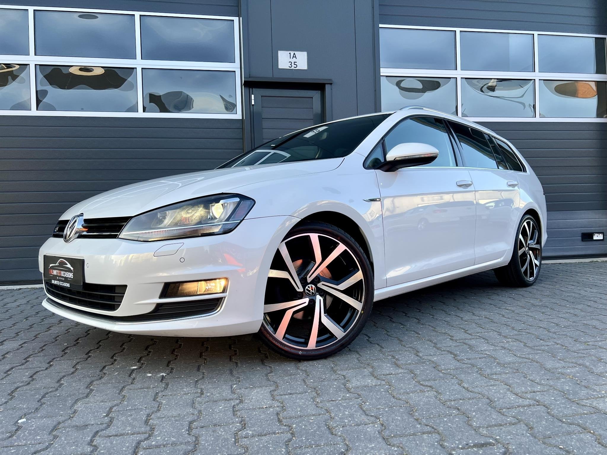 Volkswagen Golf Variant 1.4 TSI R-LINE *DSG*PARLEMOER*XENON*, Auto's, Dealer onderhouden, Gebruikt, 4 cilinders, 150 pk