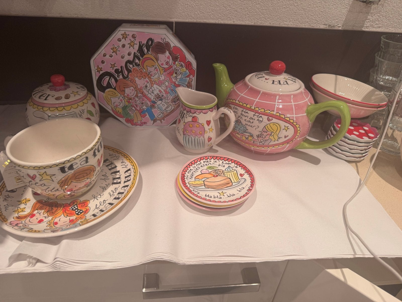 Blond Amsterdam theeservies - compleet en kleurrijk, Keramiek, Ophalen of Verzenden, Zo goed als nieuw, Modern