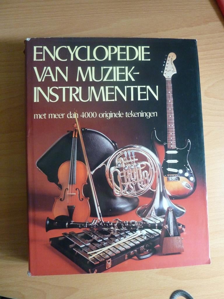 Muziek encyclopedie - 320 blz. met informatie en ....., Ophalen of Verzenden, Zo goed als nieuw, Algemeen