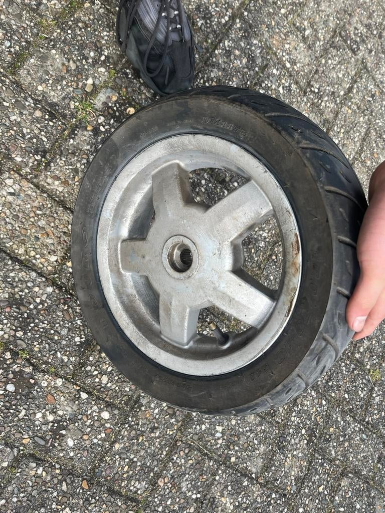 Vespa lx s piaggio zip achterwiel, Ophalen of Verzenden