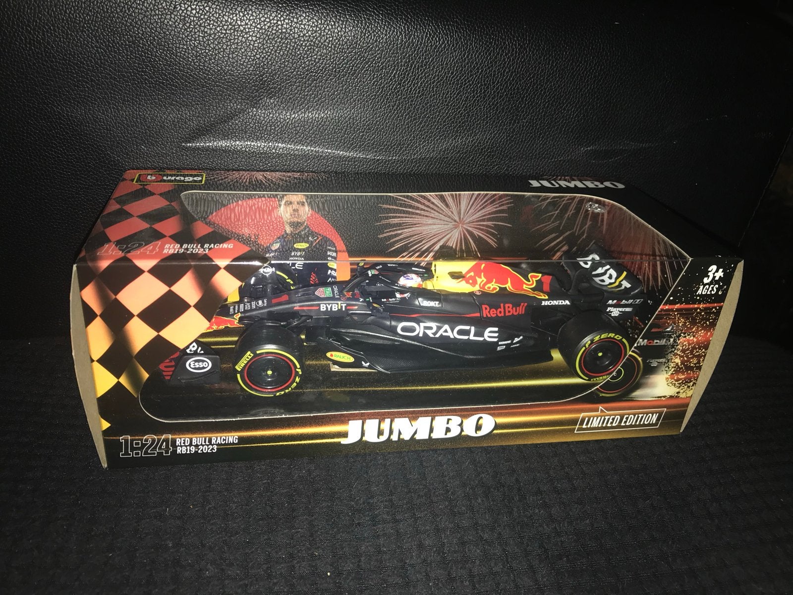 Bburago Red Bull Racing RB19-2023 Max Verstappen 1:24, Hobby en Vrije tijd, Ophalen, Nieuw, Auto, Overige merken