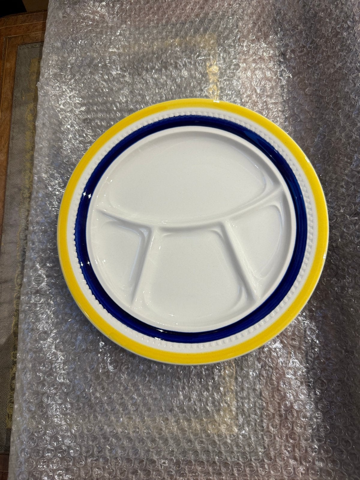 Retro fondue borden met gele en blauwe rand, Gebruikt, Overige merken, Keramiek, Vintage