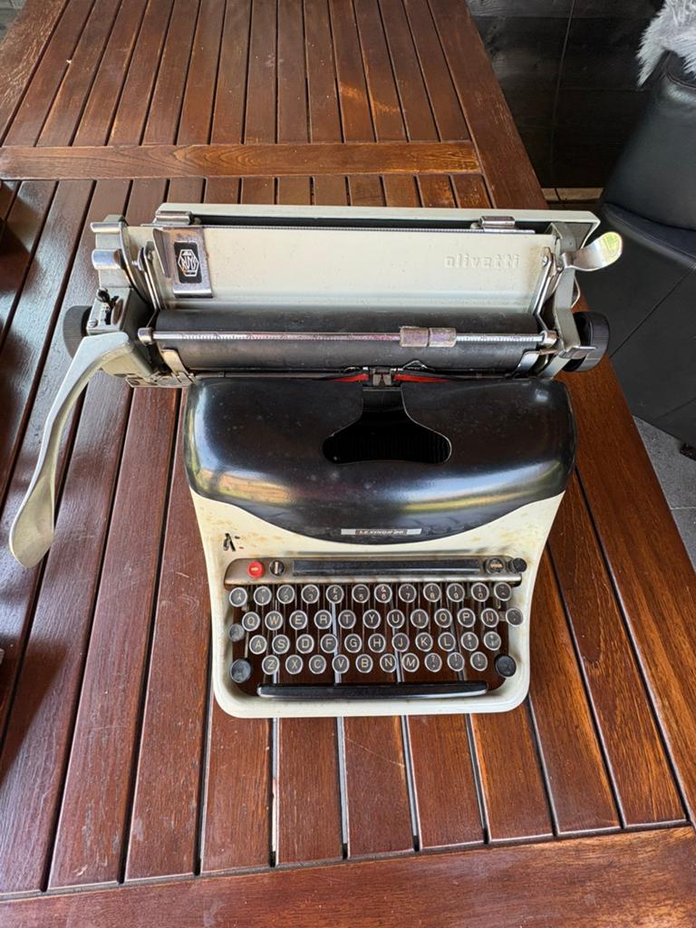 Olivetti typemachine, Diversen, Typemachines, Ophalen, Gebruikt