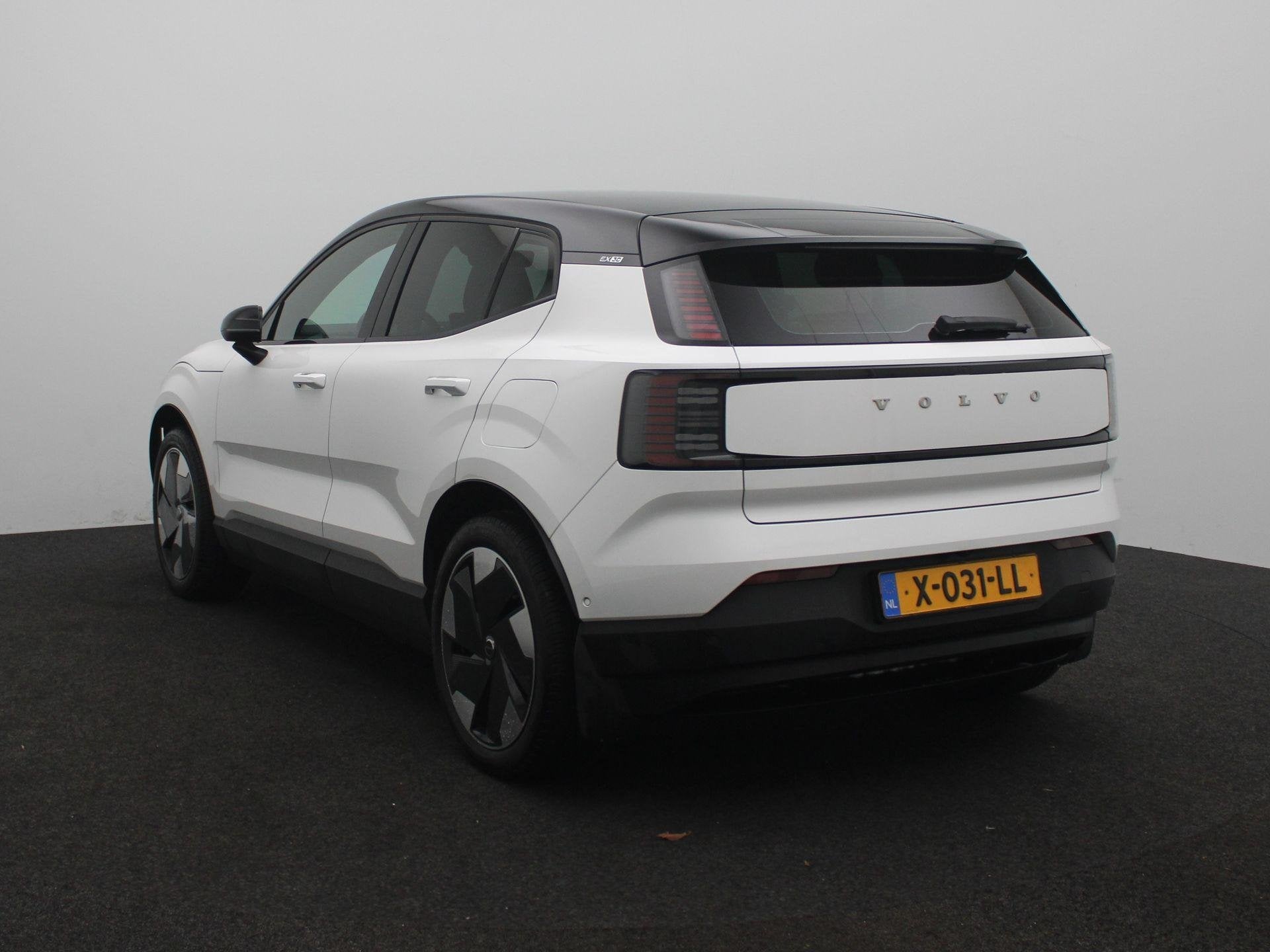 Volvo EX30 Single Motor Extended Range Ultra 69 kWh | Apple, Auto's, Volvo, Automaat, Achterwielaandrijving, Gebruikt, Leder en Stof