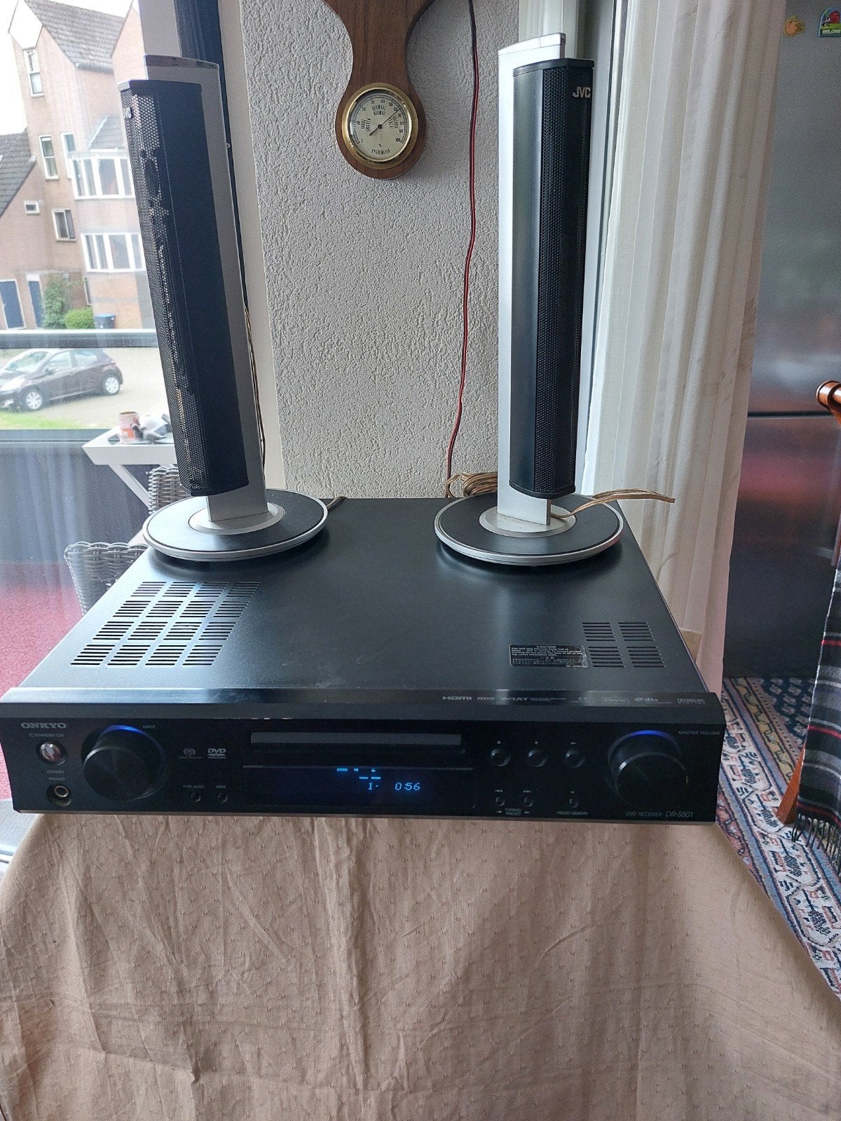 Onkyo reciever met twee jvc boxen spelend te horen, Ophalen, 70 watt of meer, JVC, Overige spelers