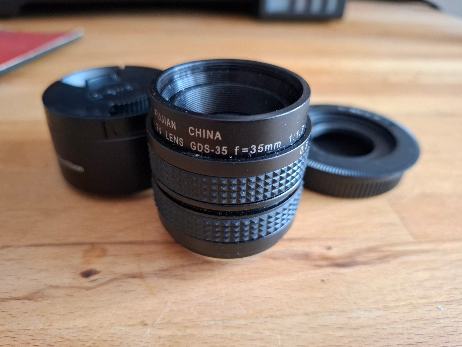 Fijian 35mm F1. 7 tv lens inclusief MFT adapter en zonnekap, Audio, Tv en Foto, Fotografie | Lenzen en Objectieven, Ophalen of Verzenden