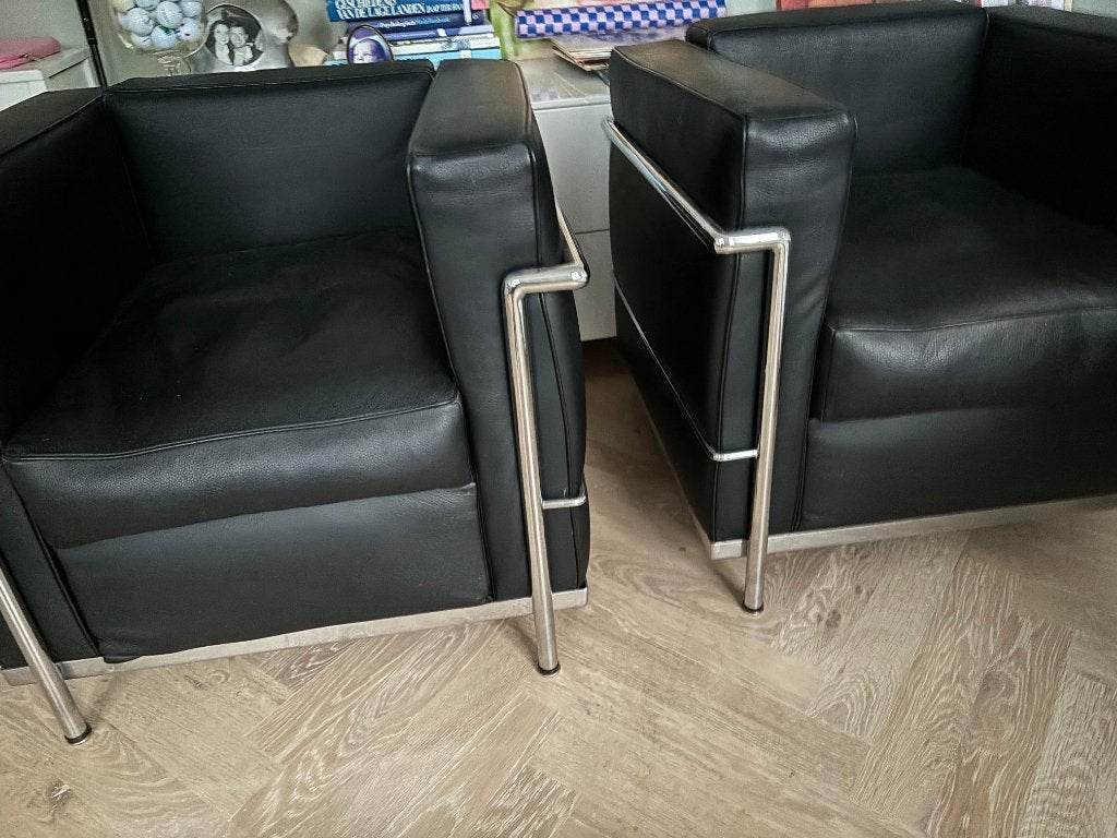 Le Corbusier LC2, Replica fauteuils, Ophalen, Gebruikt, 75 tot 100 cm, Leer
