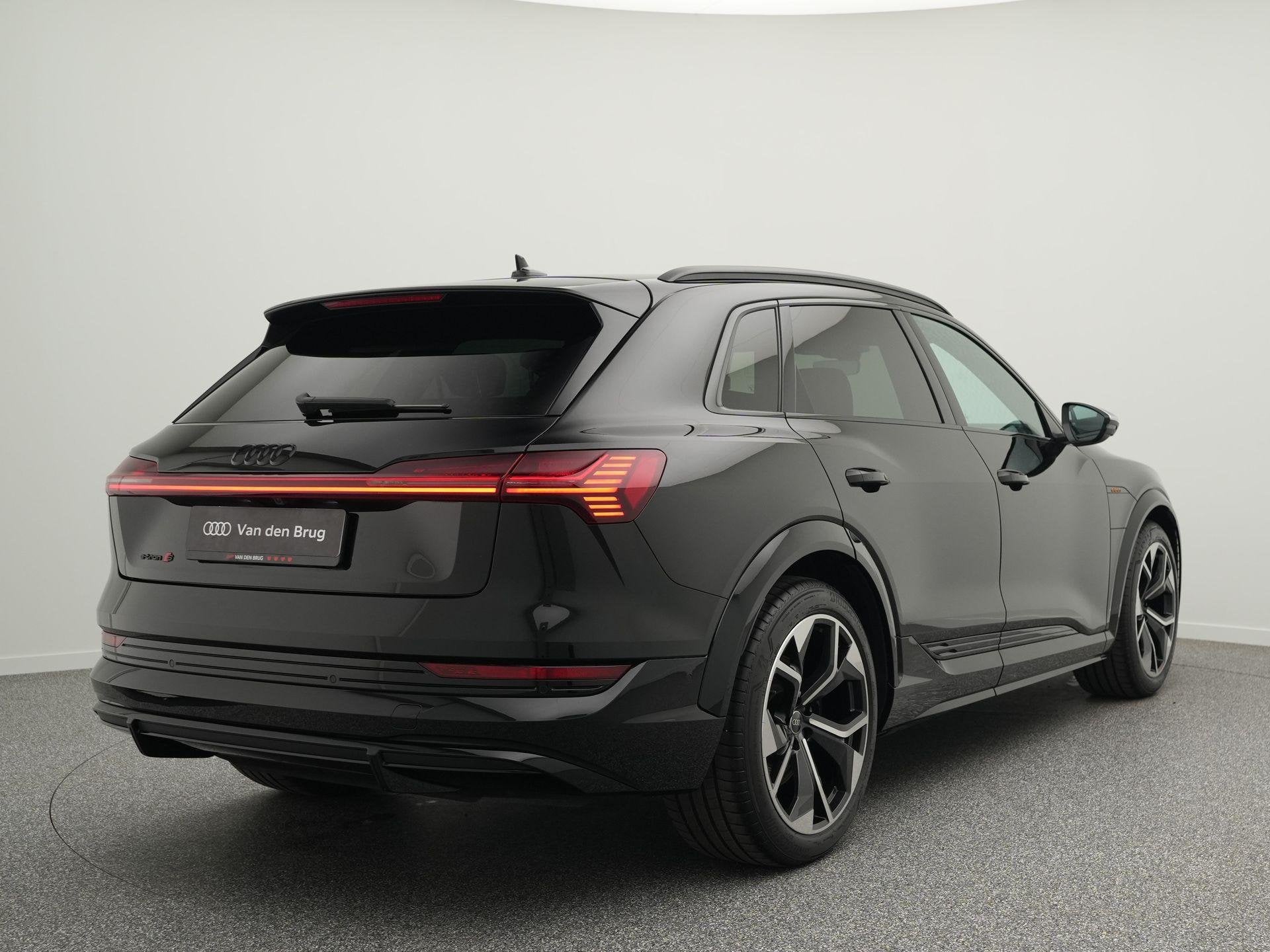 Audi e-tron S quattro 95 kWh 503 PK | SoH 99% | Elek. Achter, Auto's, Automaat, 95 kWh, Leder en Stof, Zwart