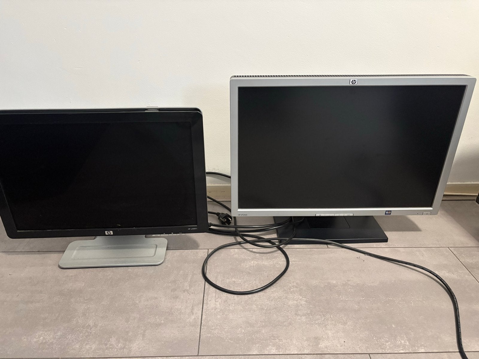 Twee HP monitoren: HP 2009v en HP L1940, Ophalen of Verzenden, Gebruikt, Overige resoluties, VGA