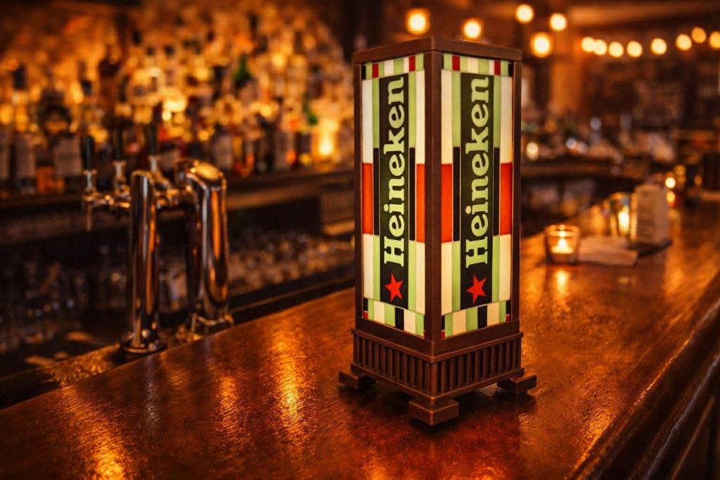 Heineken glas in lood look barlamp, Verzamelen, Merken en Reclamevoorwerpen, Ophalen of Verzenden, Nieuw, Lichtbak of (neon) lamp