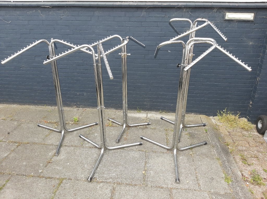 Partij kleding rekken 5 X kleding standaard klerenrek 5 X, Kleding | Dames, Kledingrekken, Ophalen, Gebruikt, Pascalstraat 6 1704 RD Heerhugowaard