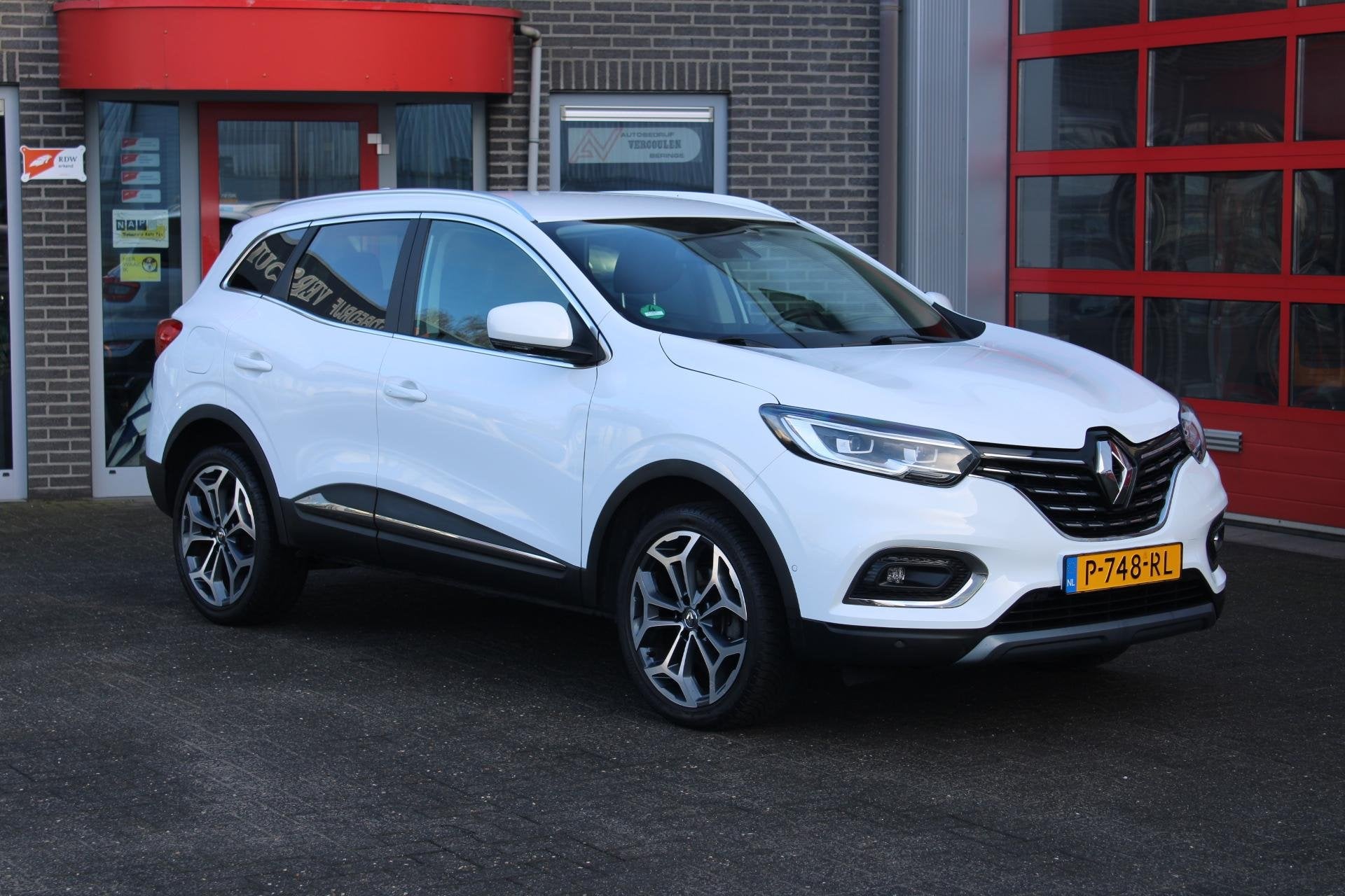 Renault Kadjar 1.3 TCe Techno Navi/Camera Incl Garantie!, Auto's, Voorwielaandrijving, Gebruikt, Euro 6, 4 cilinders