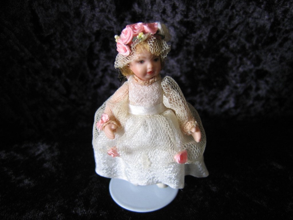 Mooi Klein Popje van Porselein - lengte 8 cm, Verzenden