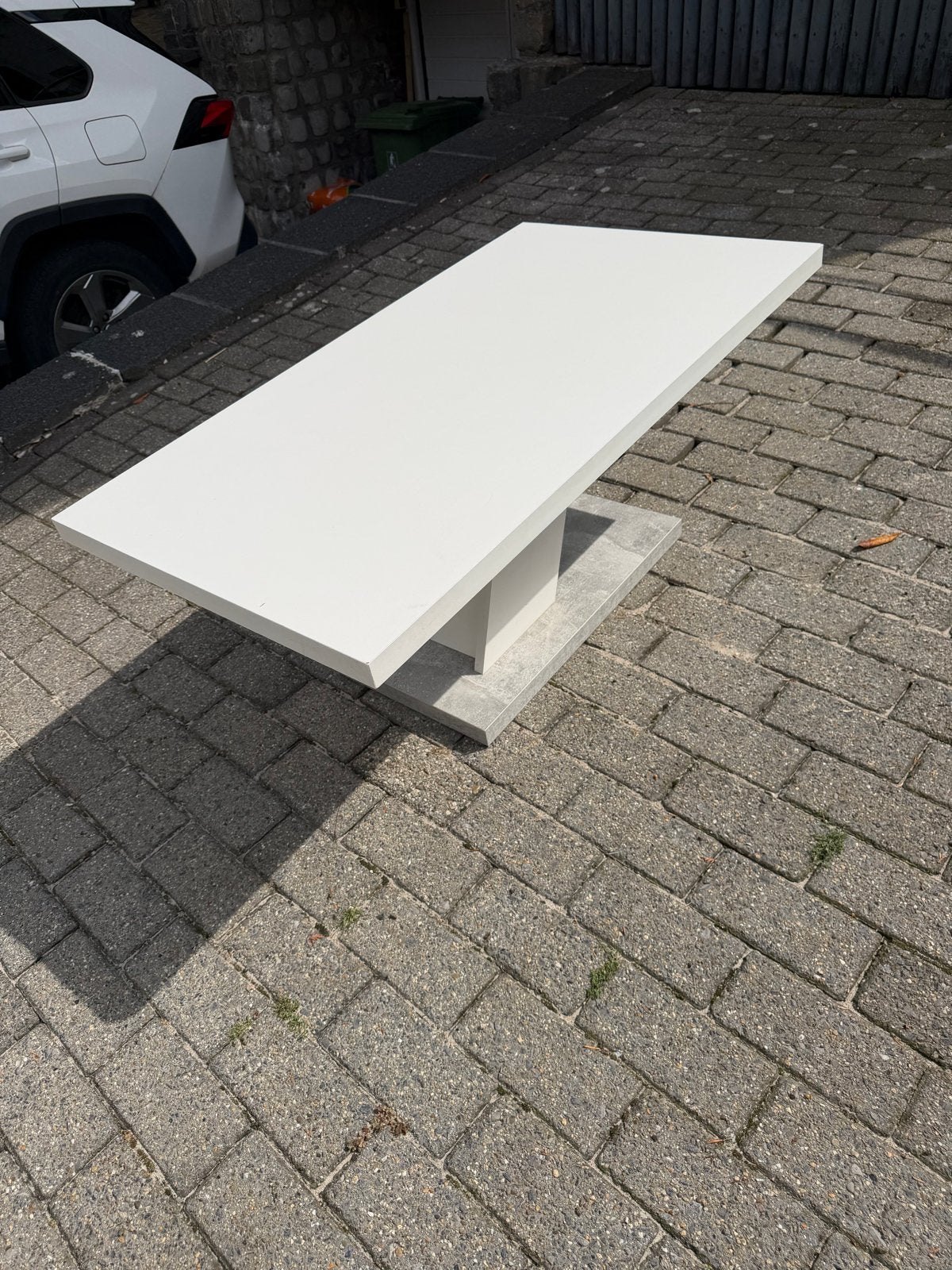Moderne witte eettafel met stevige voet, Ophalen, Kunststof, 50 tot 100 cm, Zo goed als nieuw