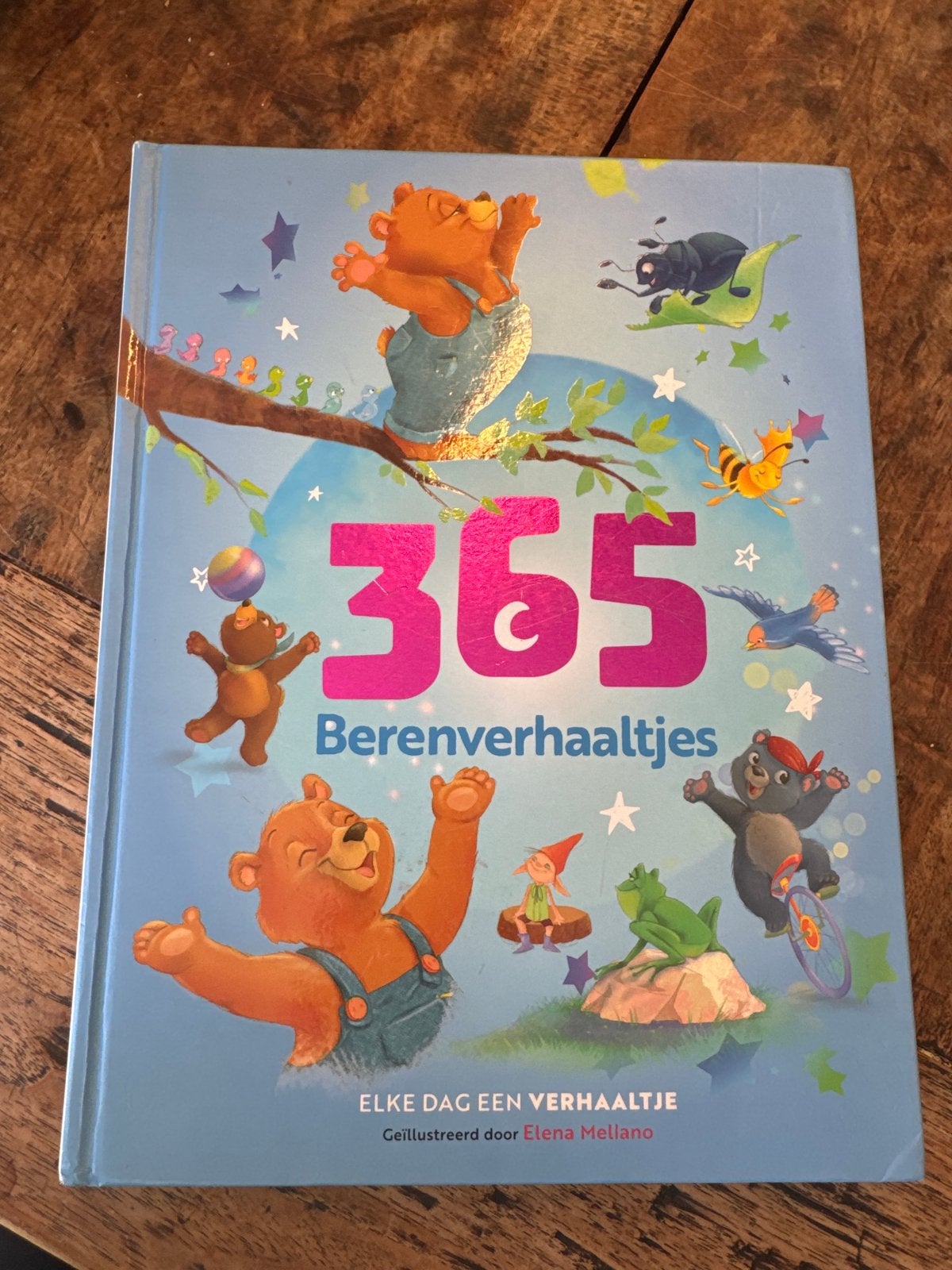 365 Berenverhaaltjes - Elke dag een verhaaltje, Boeken, Jongen of Meisje, Ophalen of Verzenden, Zo goed als nieuw, Voorleesboek