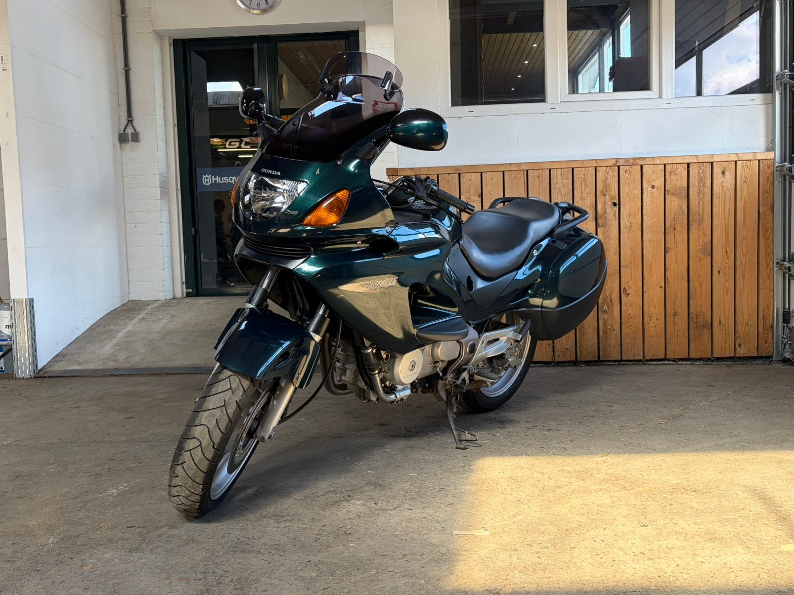 Honda DeauVille 650 tourmotor (nette staat!), Motoren, Cardan-aandrijving, 2 cilinders, Occasion, Motorrijbewijs A