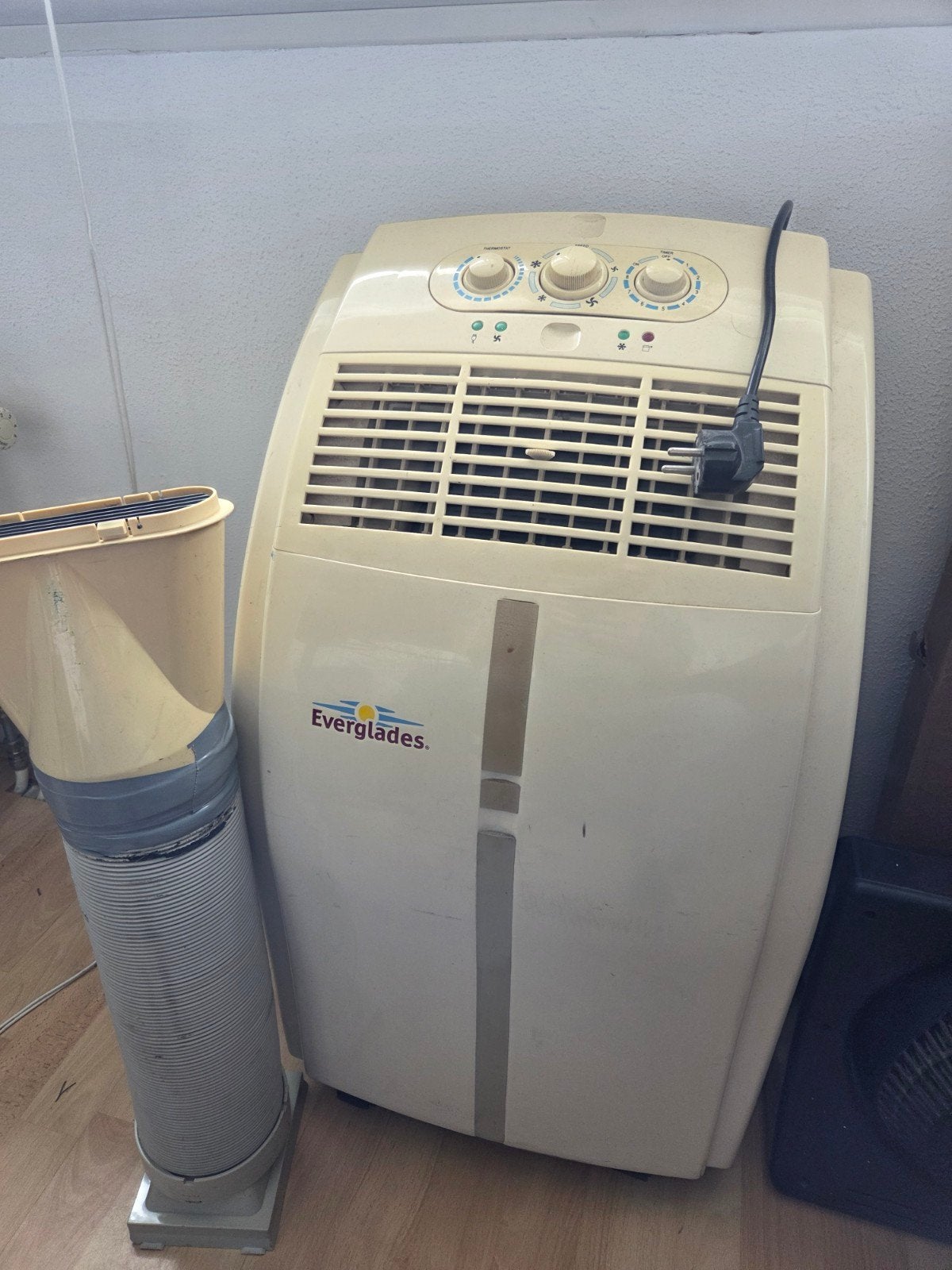 Mobiele airco Everglades - Koel en functioneel, Witgoed en Apparatuur, Airco's, Ophalen, Gebruikt, Minder dan 60 m³, 3 snelheden of meer