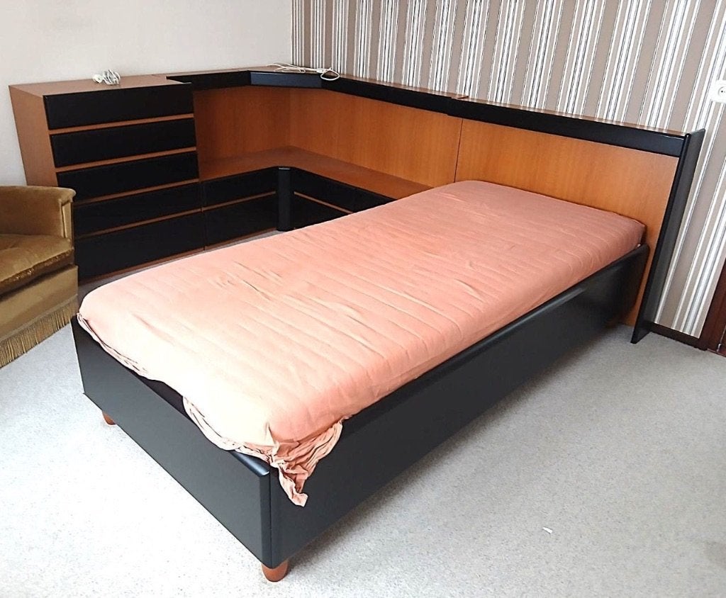 Elektrisch eenpersoonsbed met ombouw GRATIS AFHALEN, Ophalen, 90 cm, Eenpersoons, Bruin