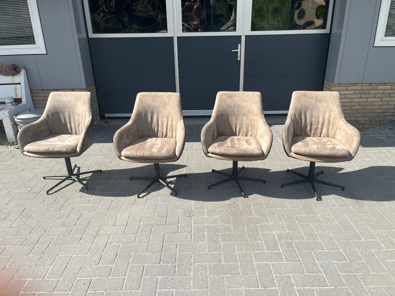 4 mooie draaiende eetkamer stoelen kwaliteit, Huis en Inrichting, Stoelen, Ophalen, Bruin, Zo goed als nieuw, Vier