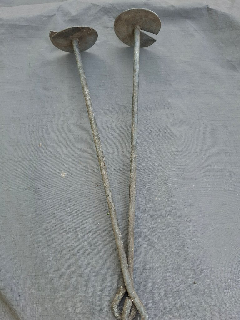 Twee grondankers, Ophalen, 50 tot 100 mm, Overige typen, Zo goed als nieuw