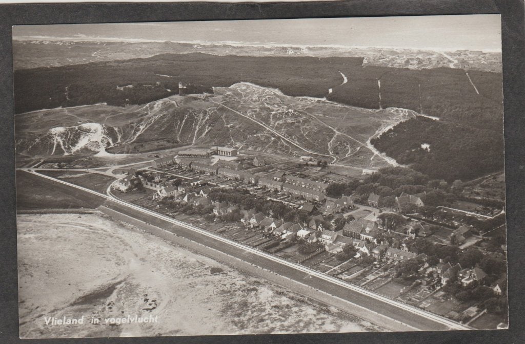 vlieland in vogelvlucht, Verzenden, 1940 tot 1960, Gelopen, Waddeneilanden