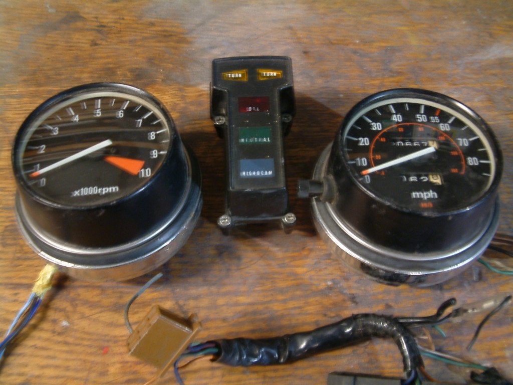 toeren  km tellers -koplamp -blok 900 en -carburateurs 900, Ophalen of Verzenden, Gebruikt