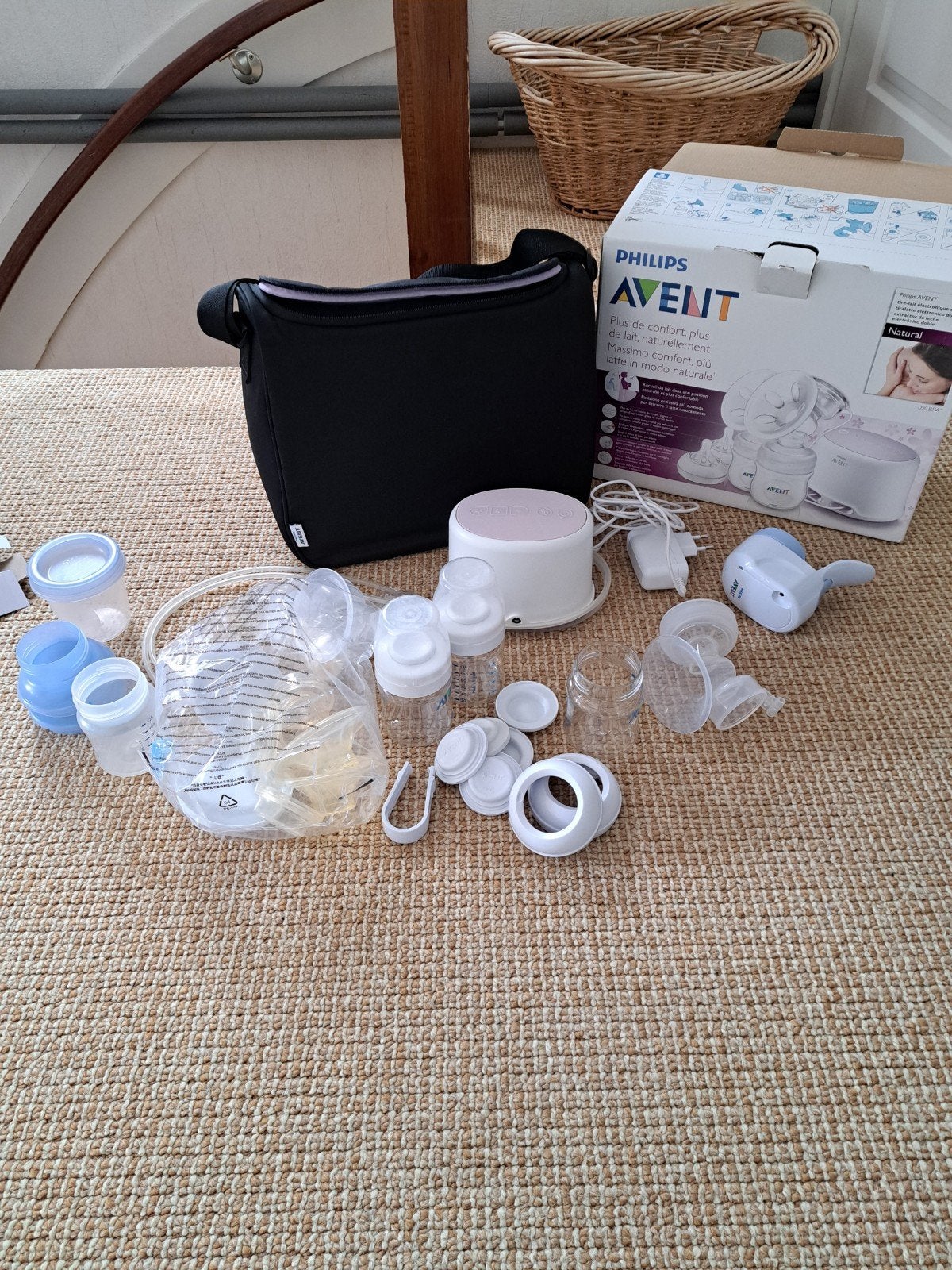 Philips Avent Dubbele Elektrische Borstkolf met Accessoires, Ophalen of Verzenden, Gebruikt, Borstkolf