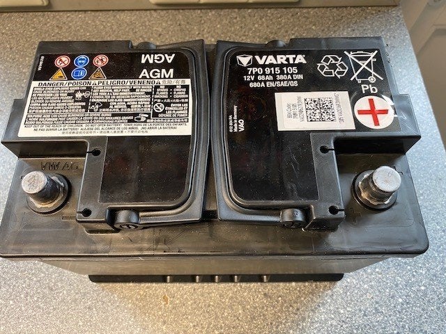 Varta Accu 12V 68Ah 680A ( OEM 7P0915105 ) Audi VW BMW, Ophalen, Gebruikt, BMW