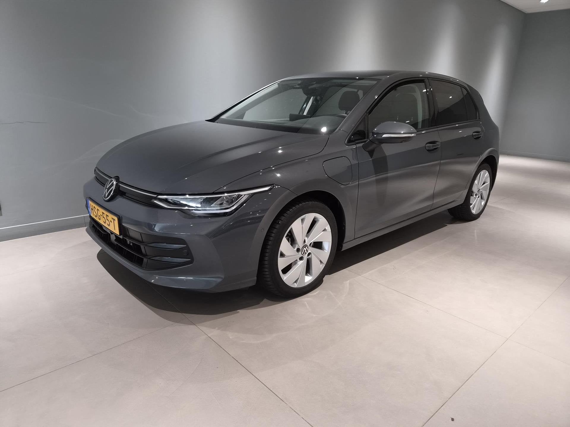 VOLKSWAGEN Golf 1.5 eHybrid PHEV 204pk DSG-6 Life Edition Ni, 12 maanden, Stof, 4 cilinders, Bedrijf