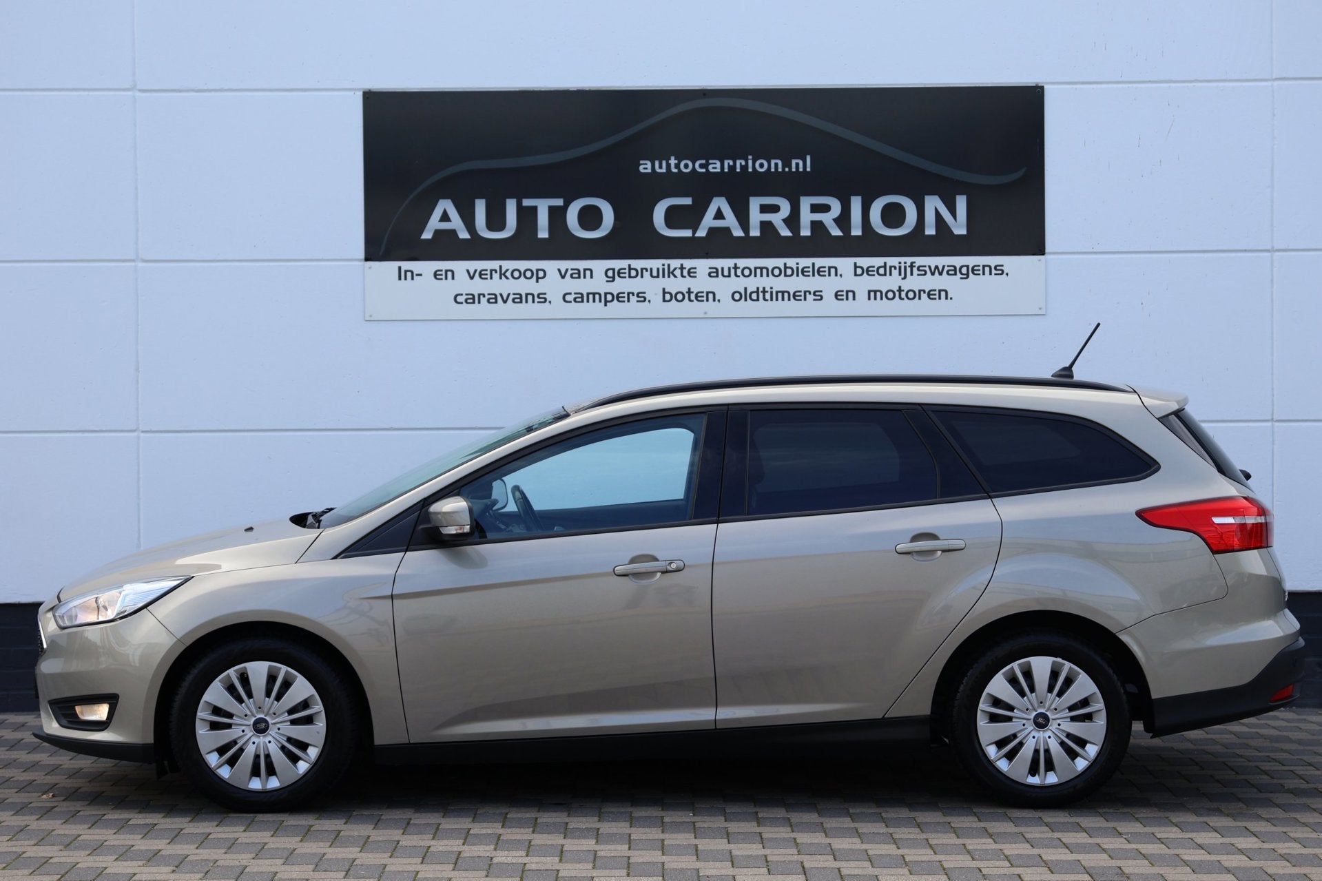 Ford Focus Wagon 1.0 Titanium Navi PDC Cruise Winterpakket !, Auto's, Gebruikt, Handgeschakeld, 1216 kg, 3 cilinders