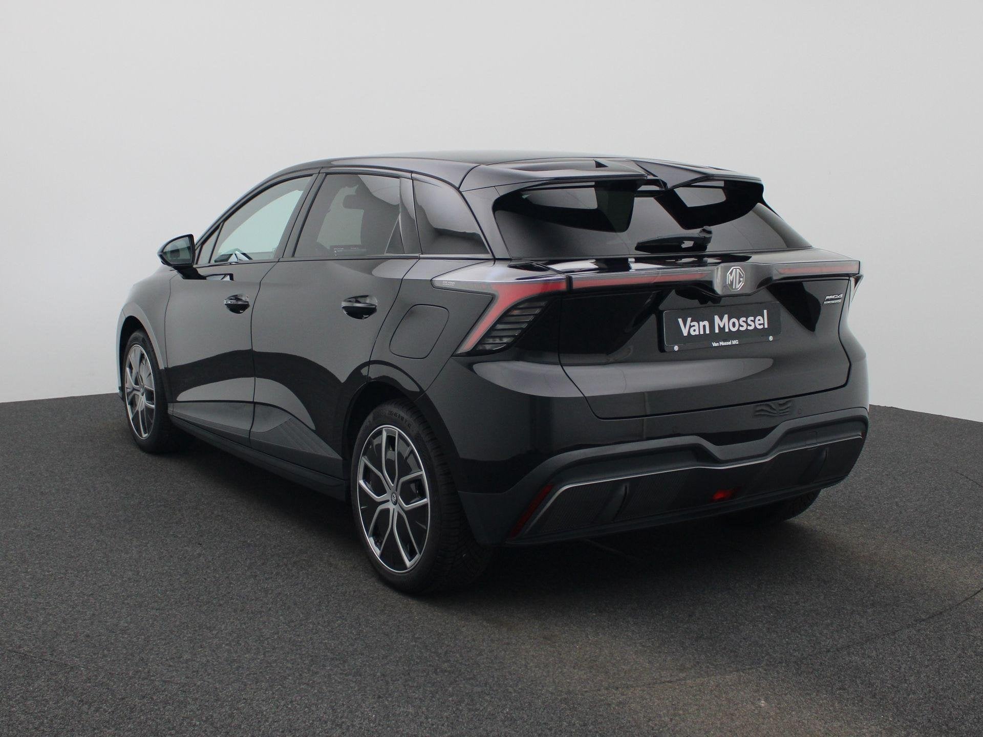 MG 4 64 kWh Luxury | SoH 96% | Navi | Camera | Led Koplampen, Auto's, MG, Automaat, 12 maanden, Gebruikt, 1675 kg
