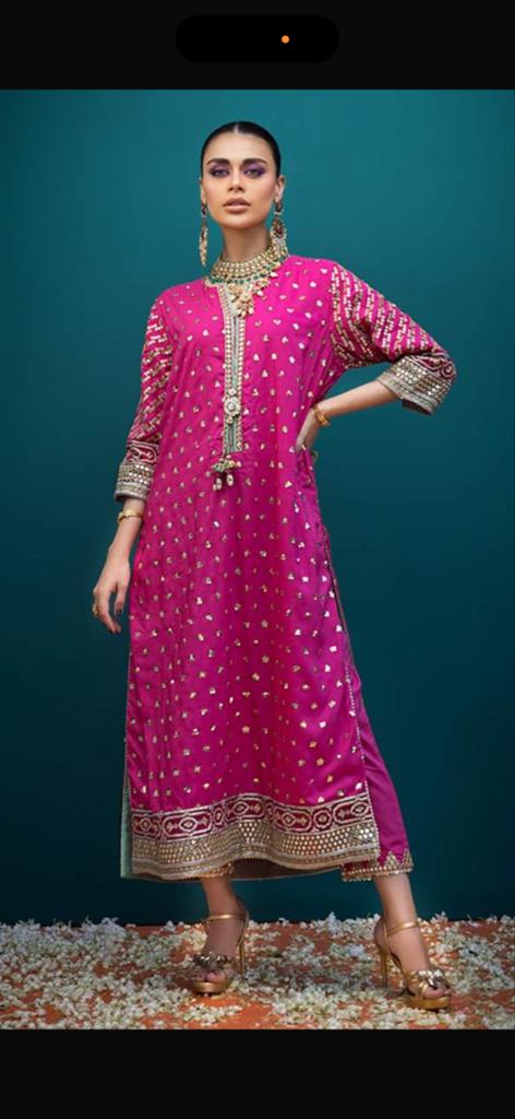 Roze Indiase Jurk met Gouden Details, Ophalen of Verzenden, Zo goed als nieuw, Roze, Maat 36 (S)