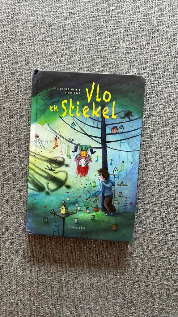 Vlo en Stiekel - Pieter Koolwijk, Ophalen of Verzenden, Zo goed als nieuw