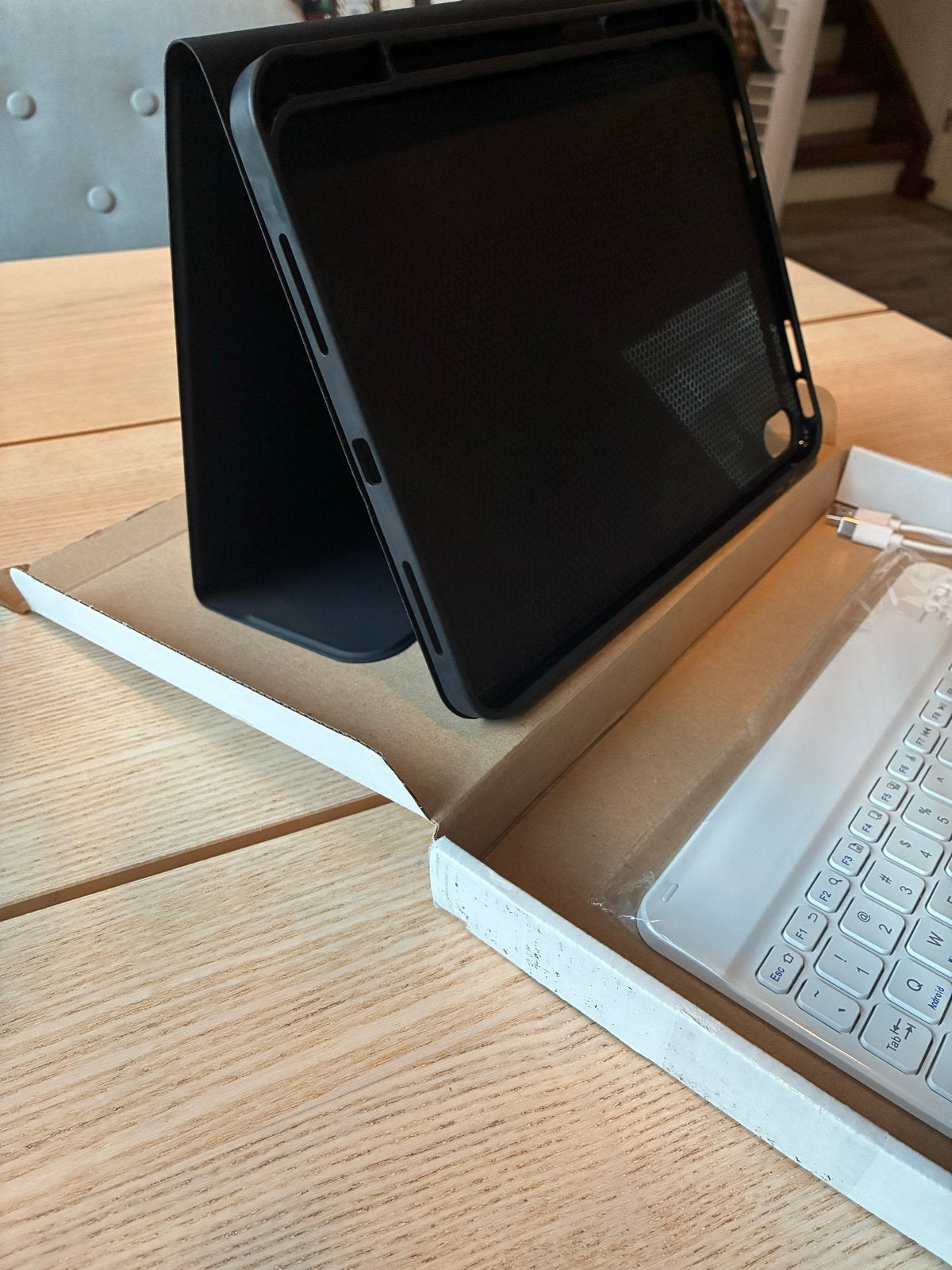 MobiQ Hoes met Toetsenbord voor iPad 10e generatie - Nieuw, Computers en Software, 10 inch, Apple iPad 10, Nieuw, Bescherming voor- en achterkant