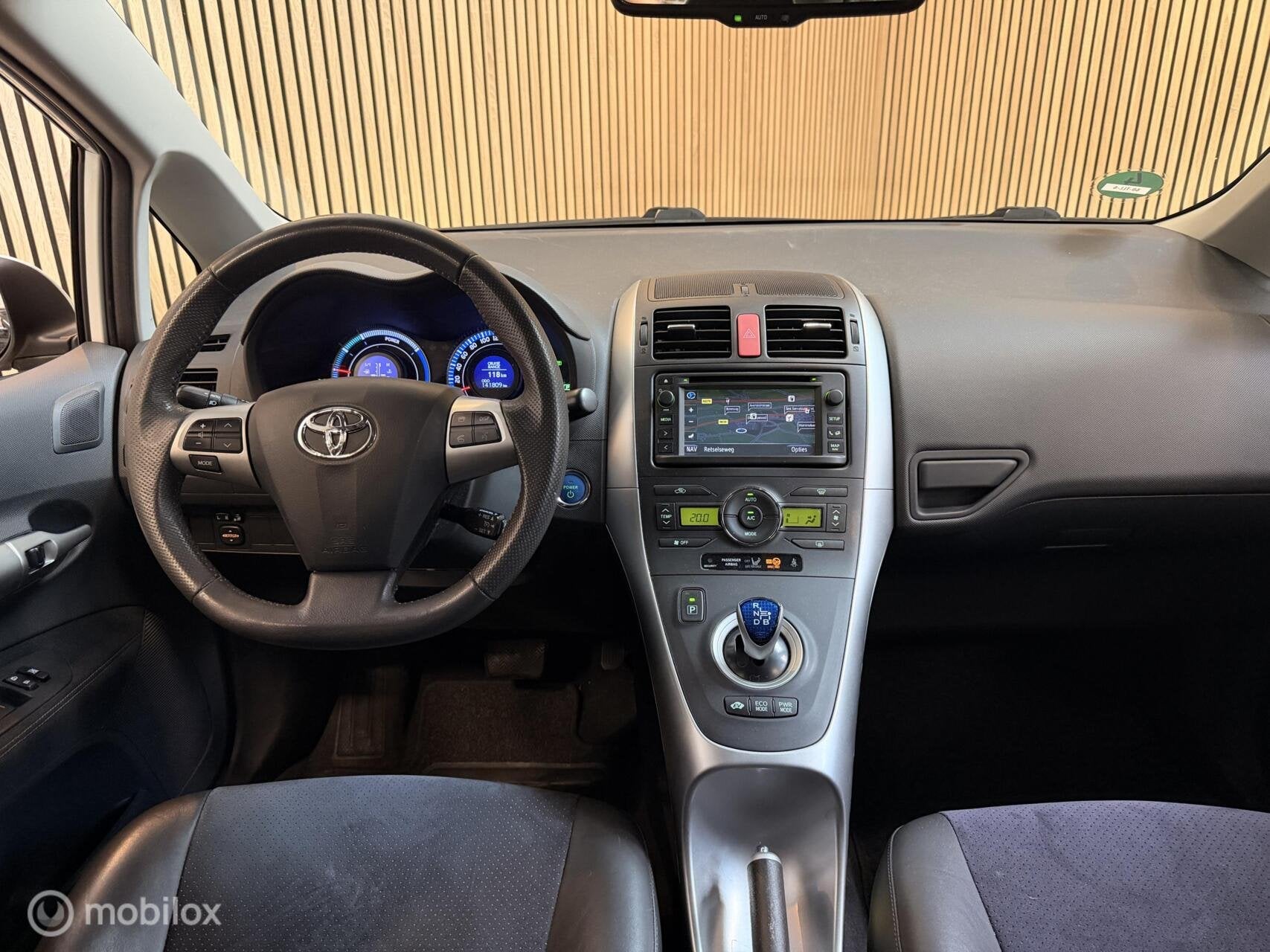 Toyota Auris 1.8 Full Hybrid Executive APK-9/2027 XENON NAVI, Euro 5, 136 pk, Gebruikt, Zwart