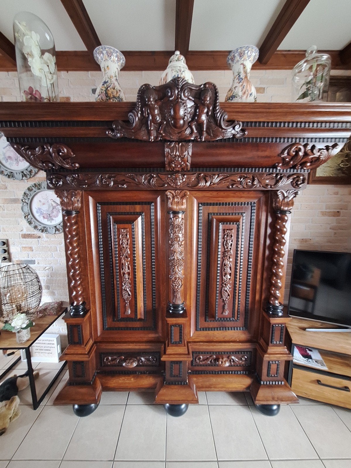 Antieke kast, Ophalen