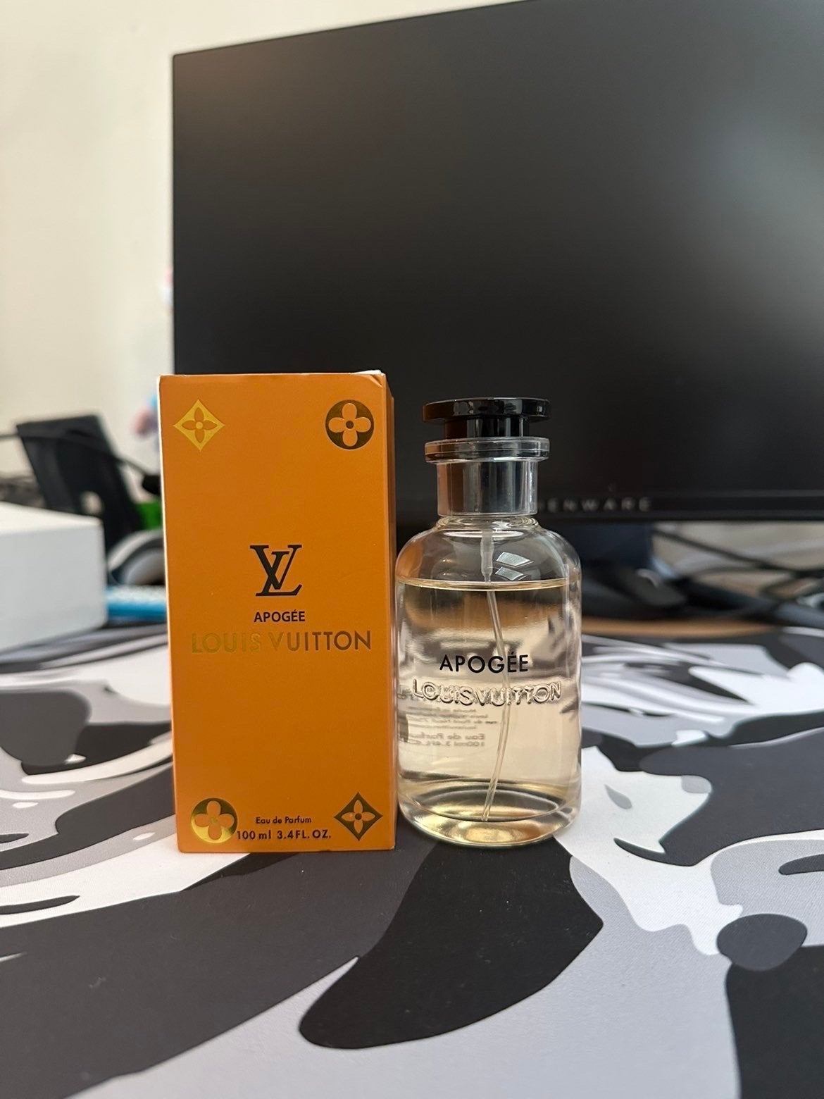 Louis Vuitton Apogée Eau de Parfum 90ml, Sieraden, Tassen en Uiterlijk, Ophalen of Verzenden, Zo goed als nieuw
