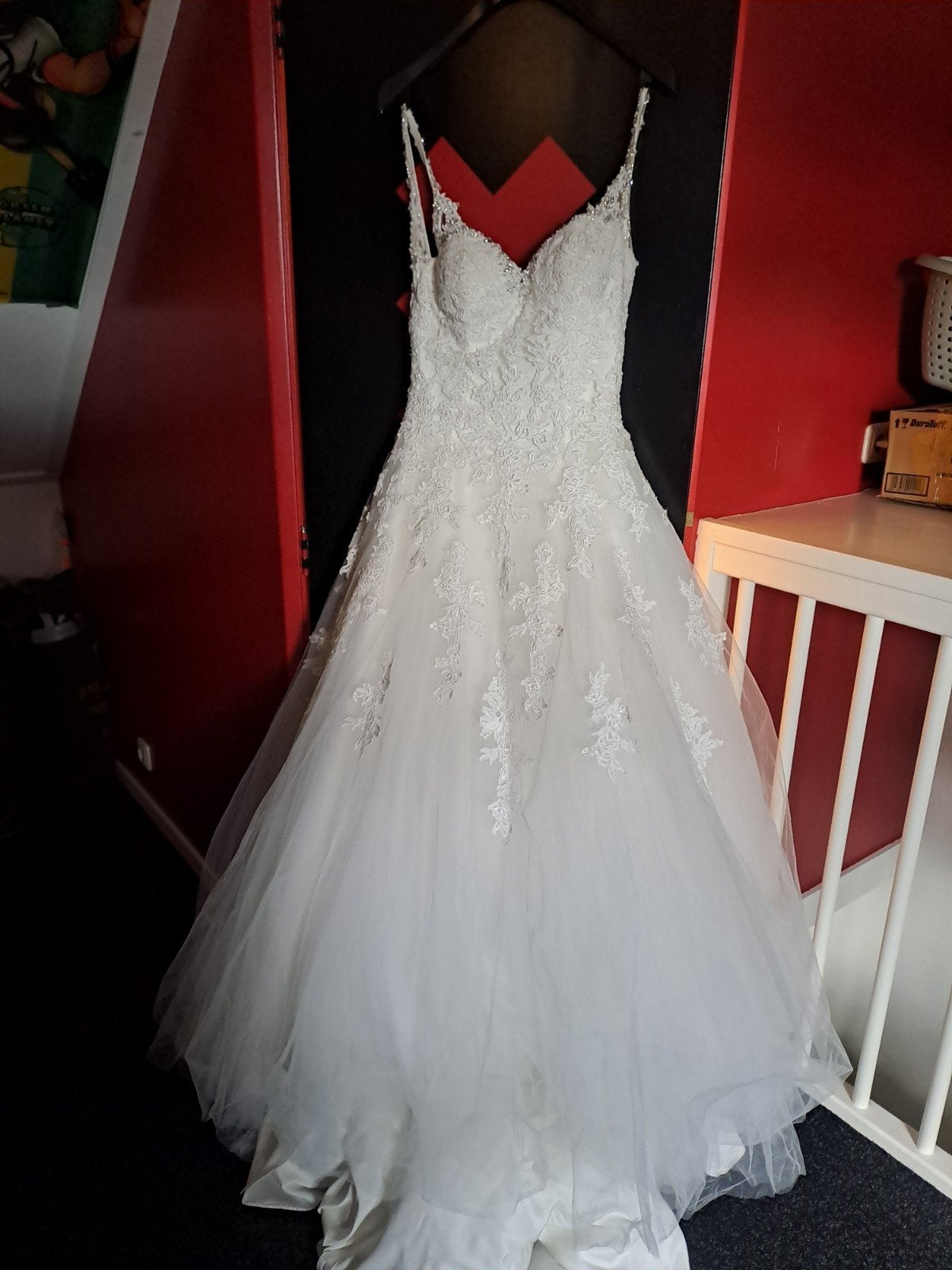 Elegante trouwjurk mt 38 (aanpasbaar naar 36/40), Kleding | Dames, Trouwjurk, Wit, Ophalen of Verzenden, Onbekend