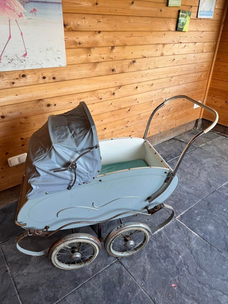 Antieke kinderwagen, Gebruikt, Luchtbanden, Ophalen, Kinderwagen