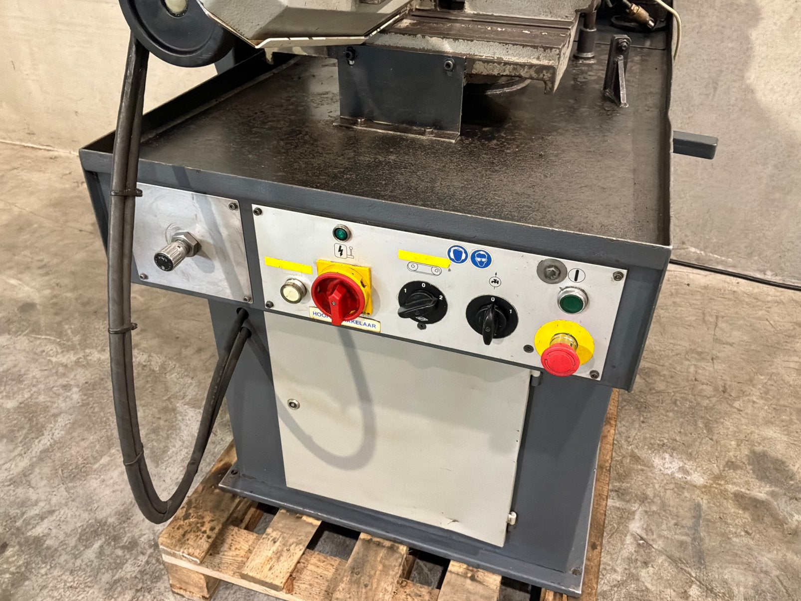 Huvema HU300S bandzaagmachine, Ophalen, Gebruikt, 70 mm of meer, Lintzaag