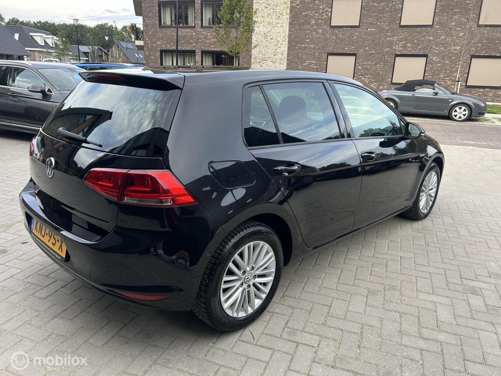 Foto 4 van Volkswagen Golf 1.4 TSI CUP Edition