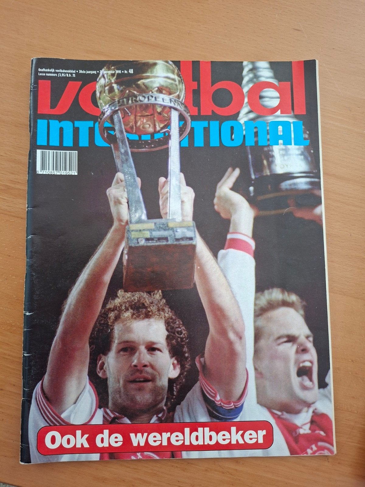 Voetbal International Magazine - Ajax Landskampioen, Ophalen of Verzenden, Gelezen, Sport en Vrije tijd