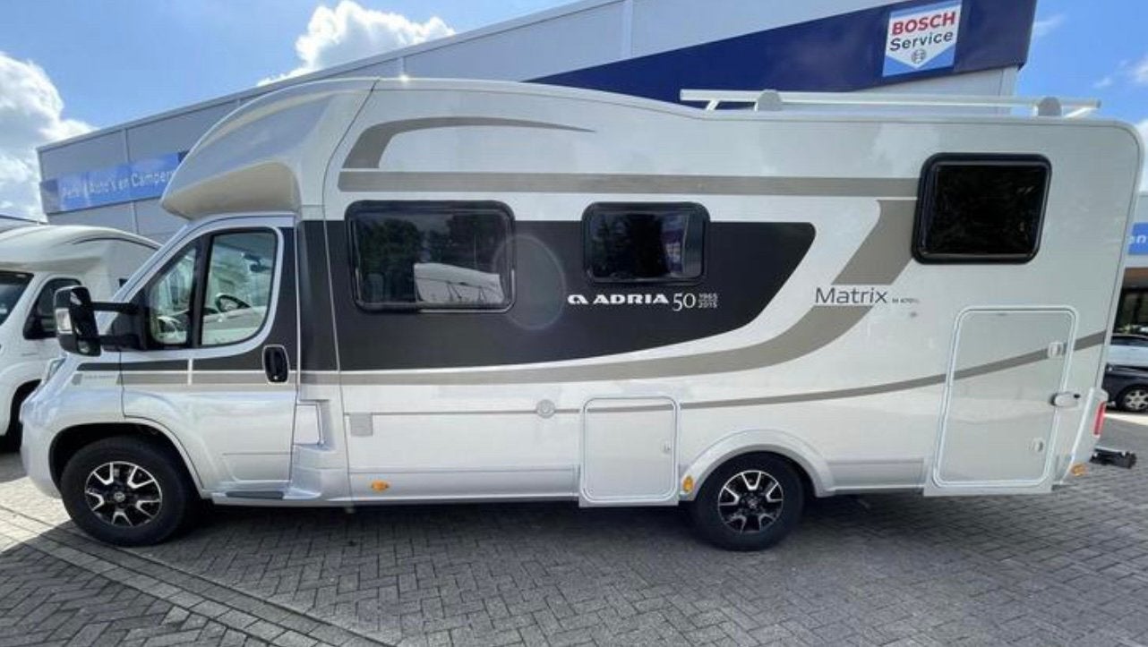 Adria Matrix M 670SL, Automaat, Fiat, 7 tot 8 meter, Diesel