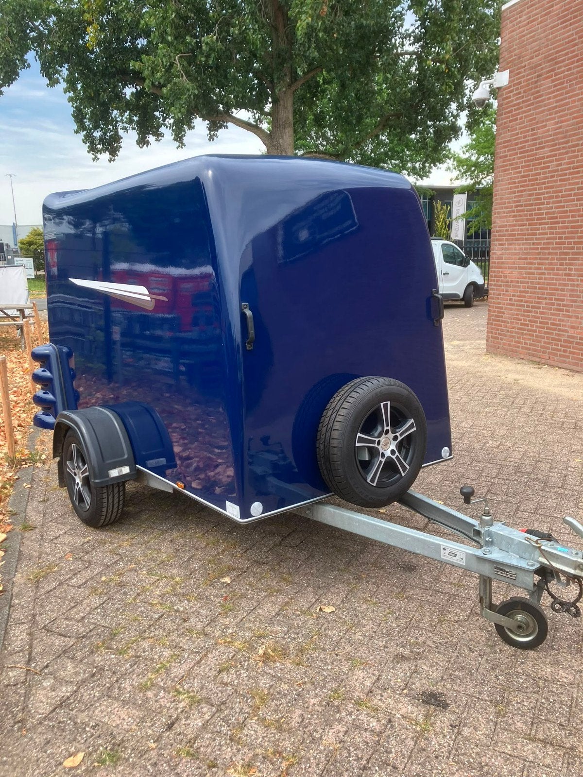 Geïsoleerde  Rebel gesloten aanhangwagen, Auto diversen, Aanhangers en Bagagewagens, Ophalen