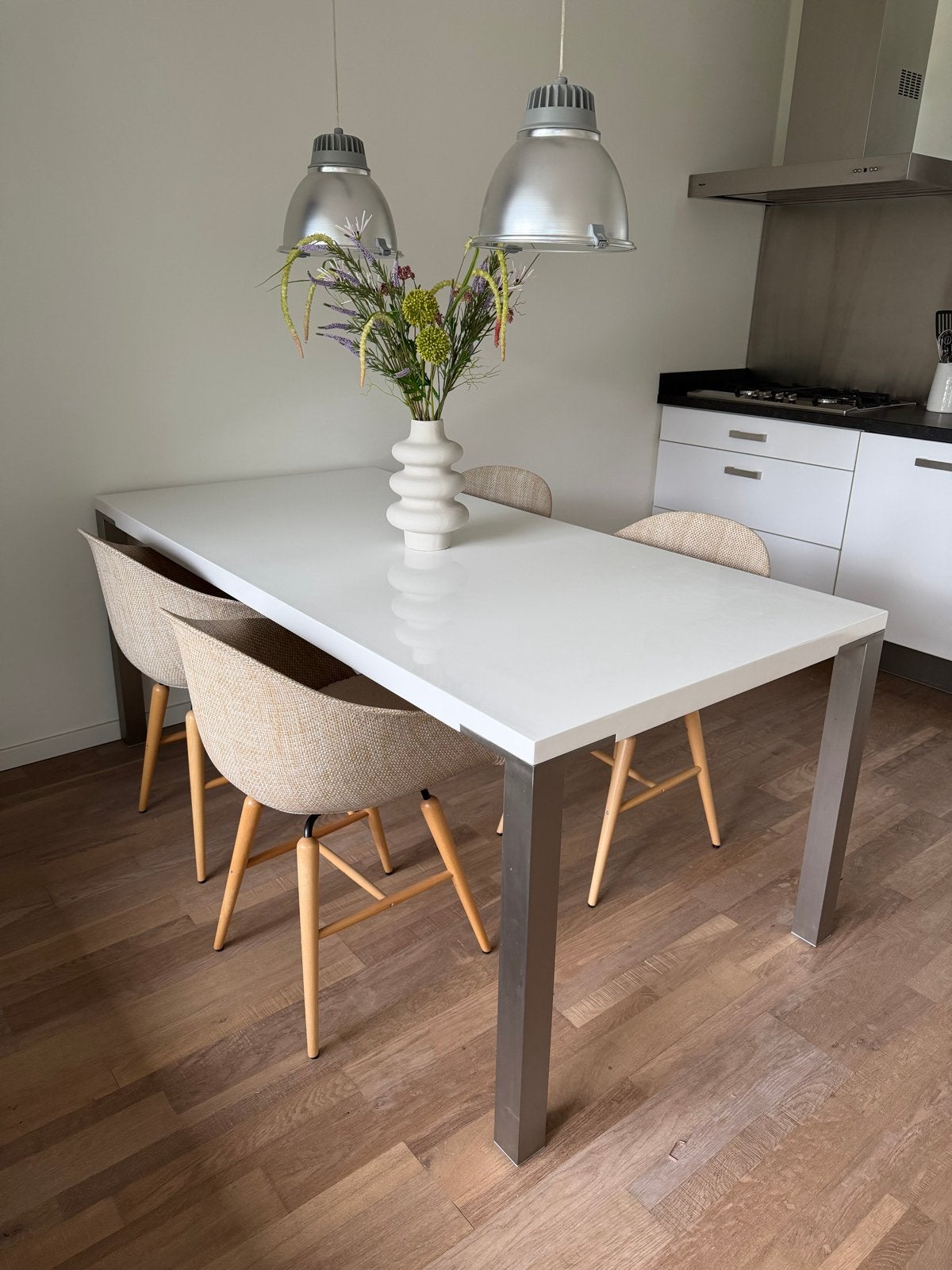 Eettafel met 4 stoelen - Modern en Stijlvol, Ophalen, Gebruikt, 50 tot 100 cm, Vier personen